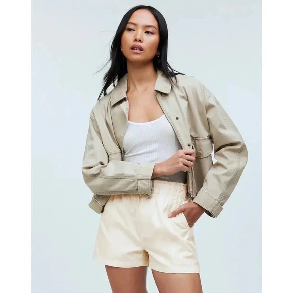 Madewell Pants - NEW Madewell Women’s Size 6 (28) Pull-On Paperbag Shorts: Garment-Dyed Cream NWT